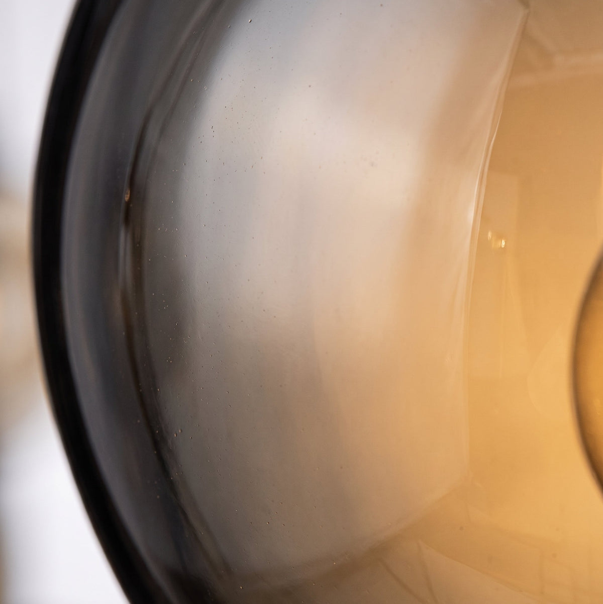 Suspension Luminaire Boule en Verre Fumé — Salon & Chambre